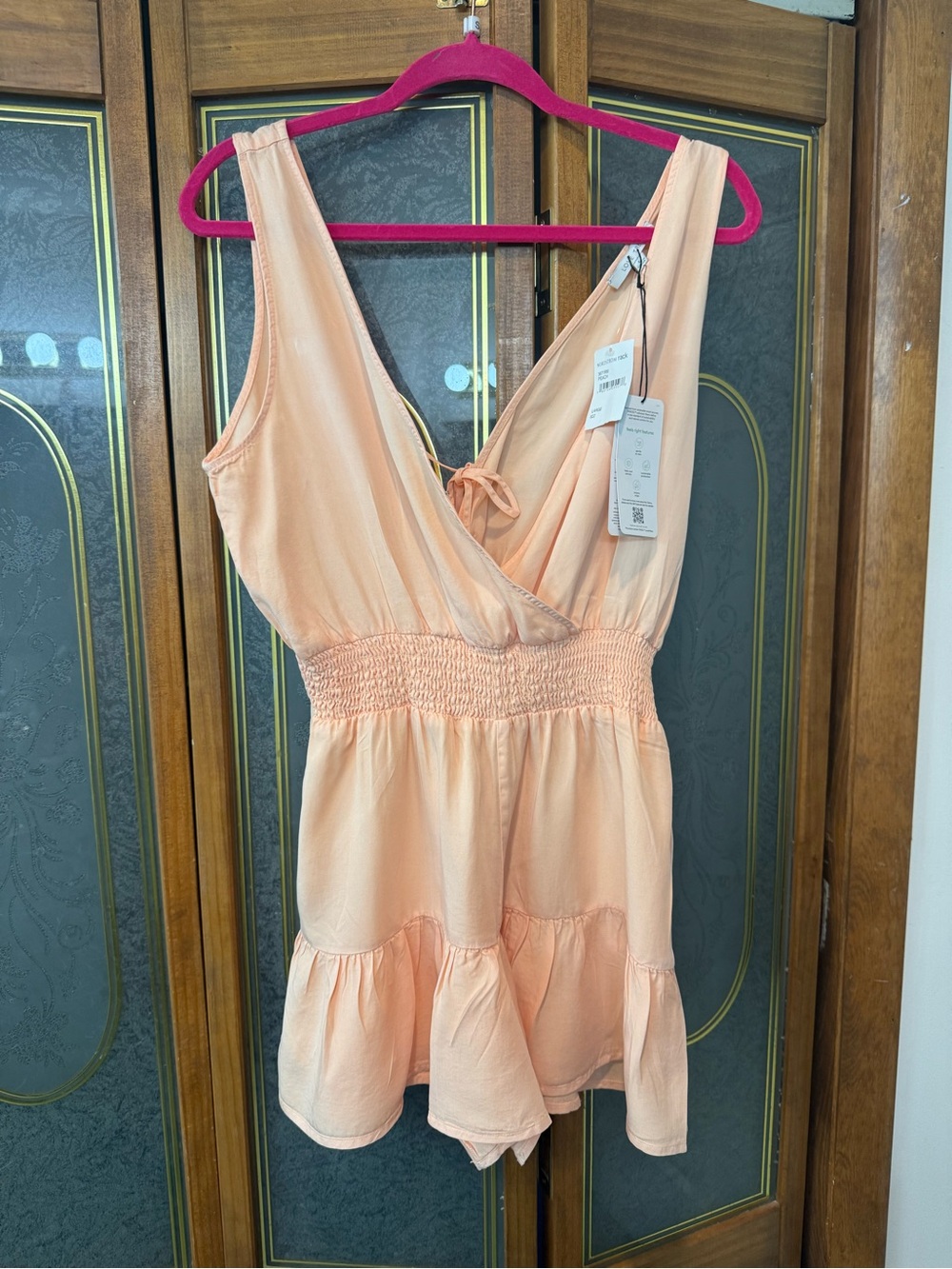 LOVE TREE Women’s Peach Sleeveless Romper with Smocked Waist, BRAND NEW